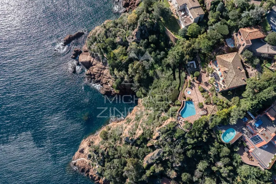 Co-Exclusivité - Theoule sur mer Proche Cannes - Pieds dans l'eau - 2