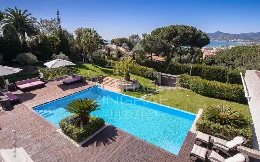 Proche Cannes - superbe villa vue mer - 4