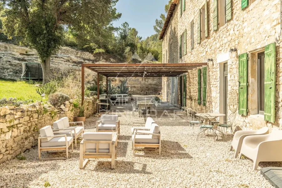 Aux portes du Luberon - Superbe mas en pierre avec piscine et vue