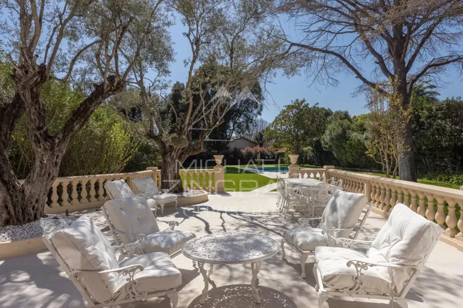 Magnifique propriété provençale au cœur du Cap d’Antibes - 4