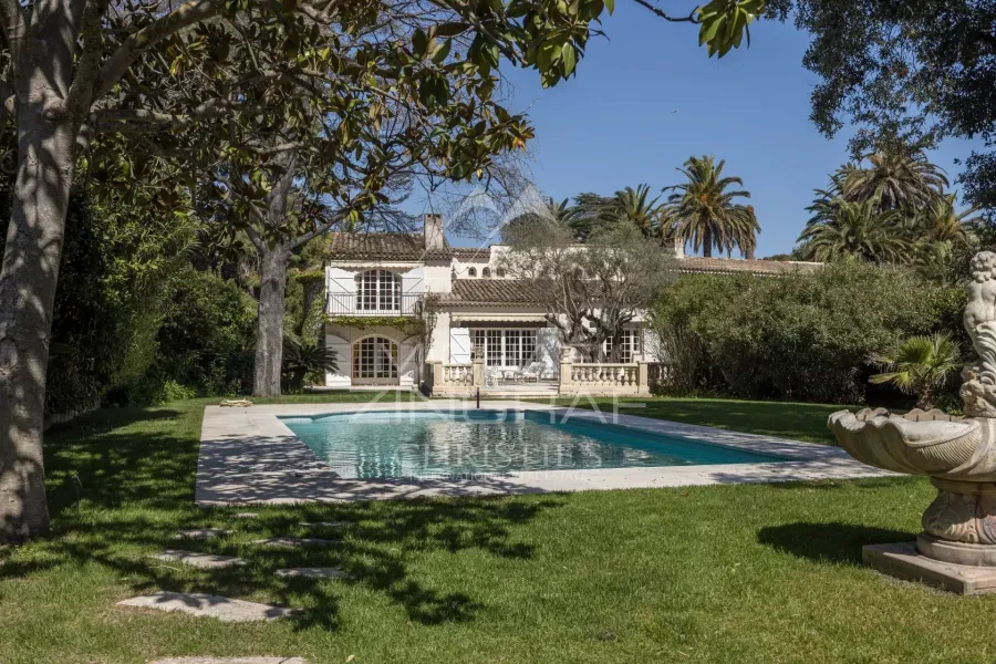 Magnifique propriété provençale au cœur du Cap d’Antibes - 3
