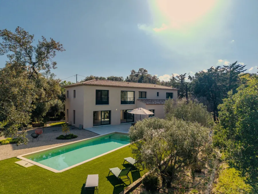 MAGNIFIQUE VILLA NEUVE - PISCINE - PLAN DE LA TOUR