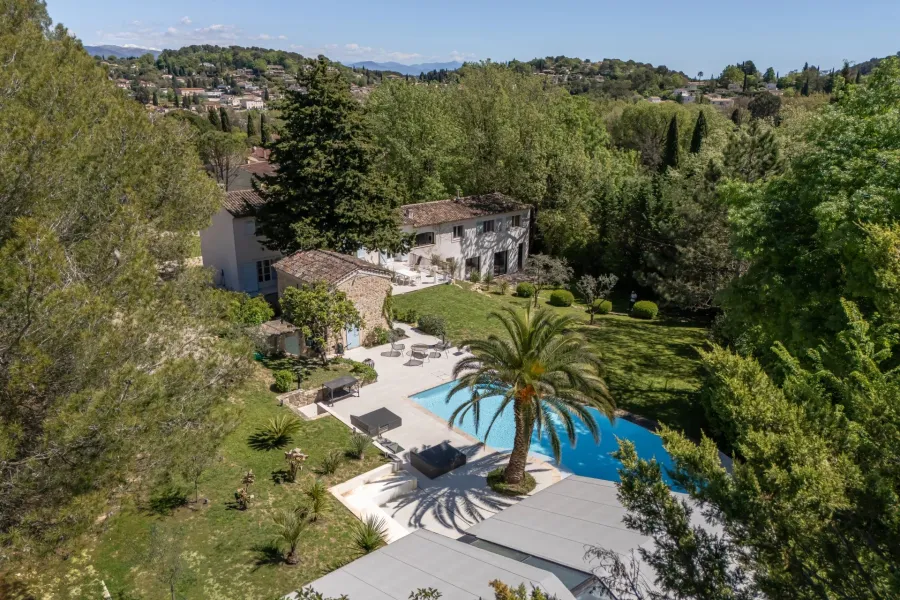 Valbonne village - propriété familiale