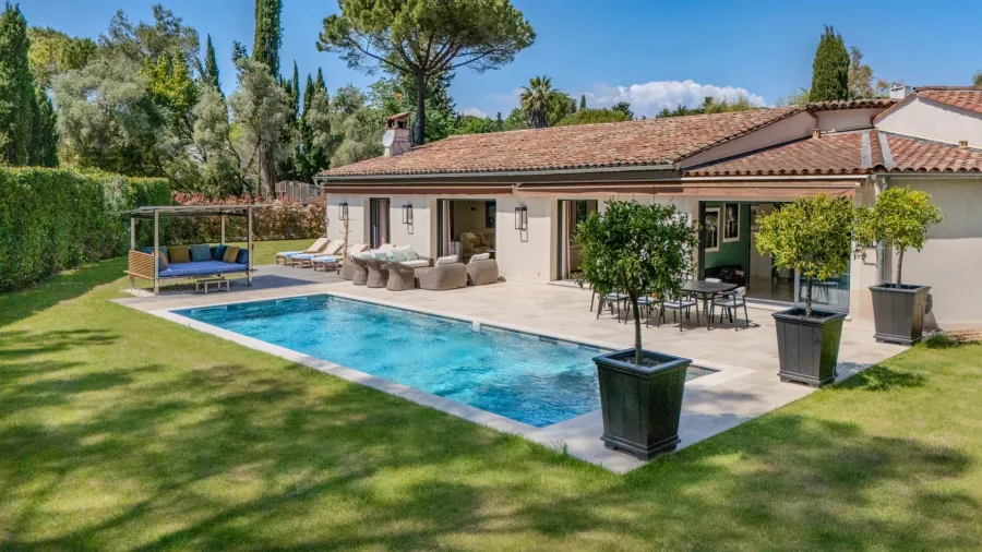 Mougins - Au calme absolu, villa de plain-pied - 5 chambras - 3