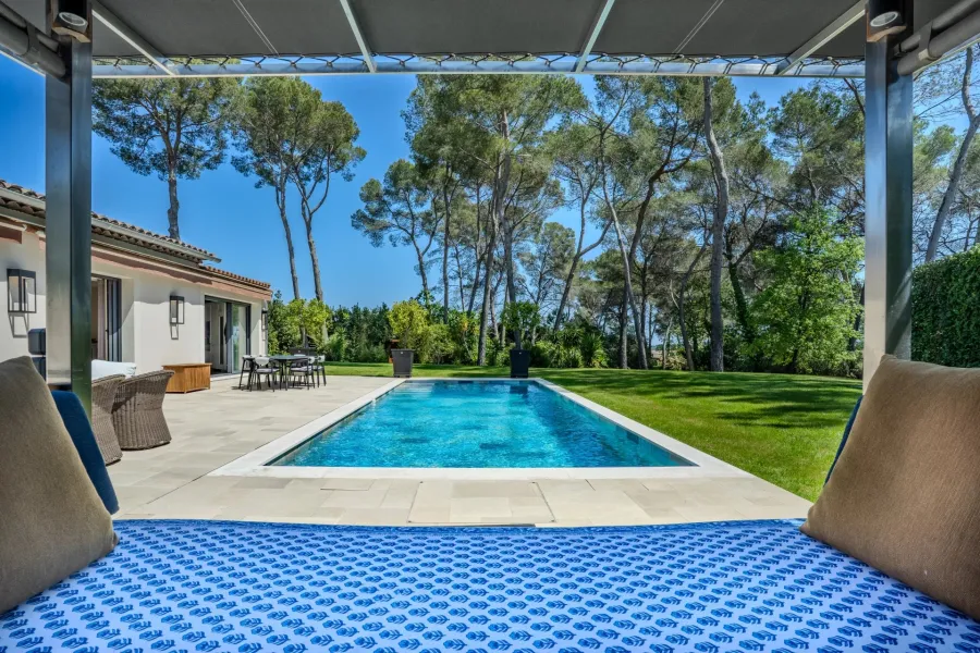 Mougins - Au calme absolu, villa de plain-pied - 5 chambras - 5