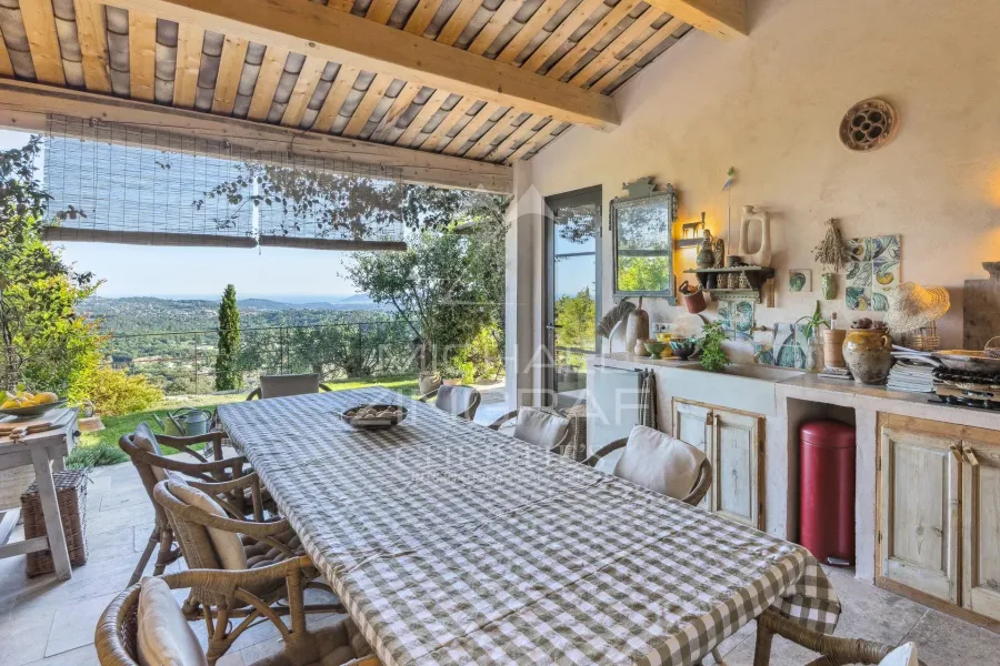 Bastide de charme avec vue mer à pied du village - 7