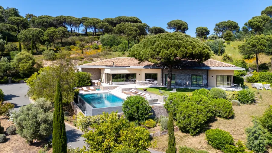 VILLA LOUM - Magnifique villa avec vue dégagée - Ramatuelle - 1
