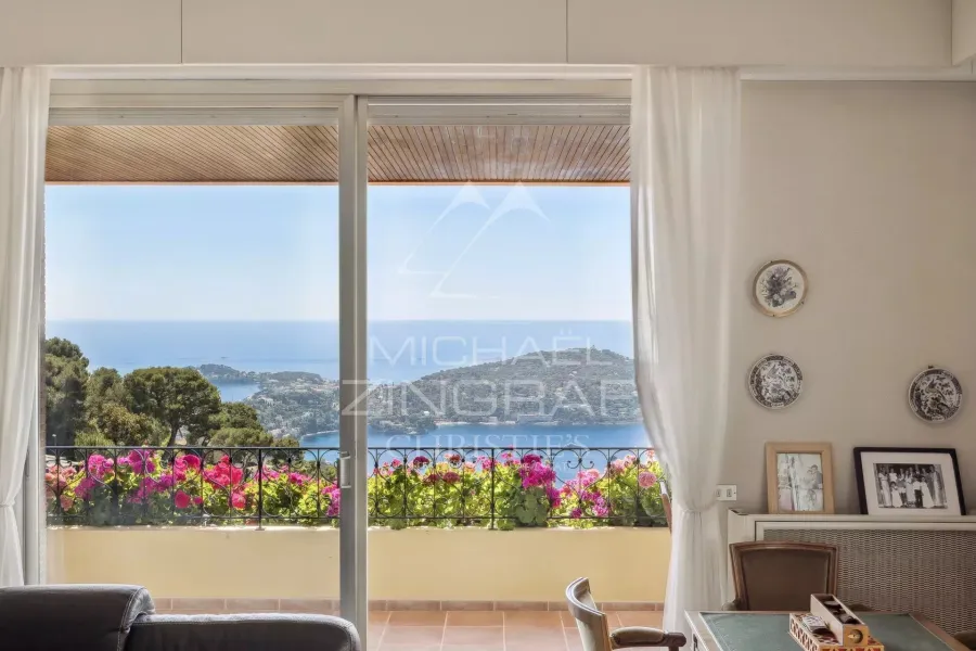 Villa d'architecte au coeur d'un domaine privé - VILLEFRANCHE SUR MER - 8