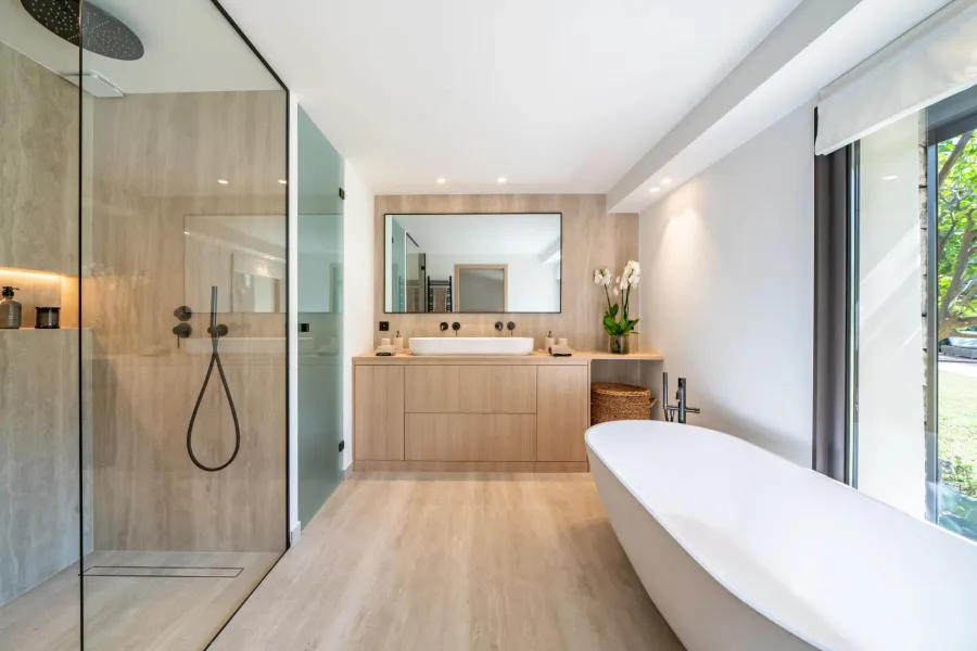 Mougins - Charmante villa contemporaine - 5 chambres - 9