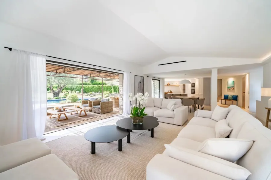 Mougins - Charmante villa contemporaine - 5 chambres - 4