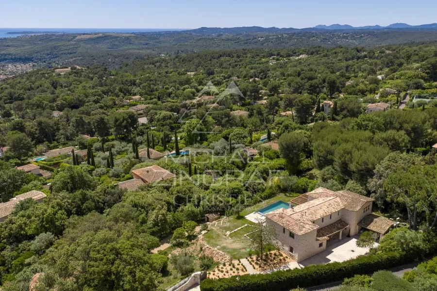 Provençale rénovée avec vue panoramique mer et village - 3