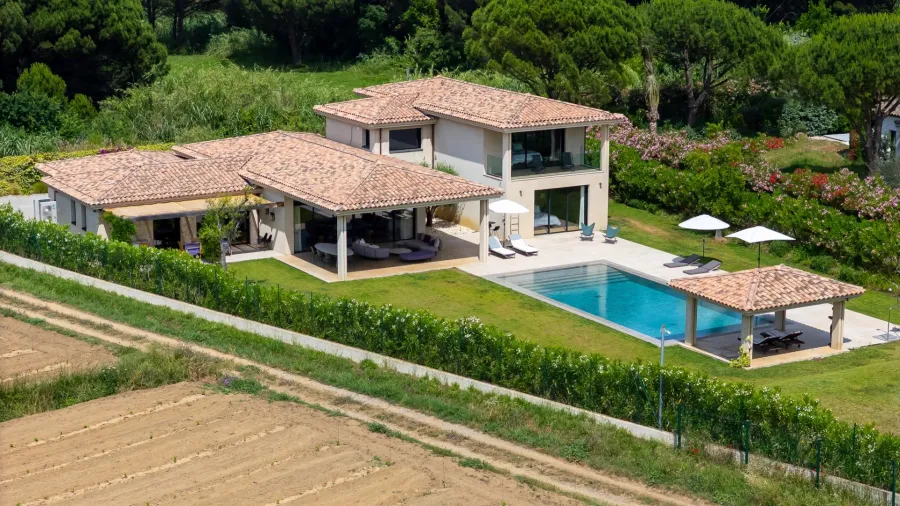 Villa Joya - Saint-Tropez – Villa d’architecte dans un écrin de nature - 2