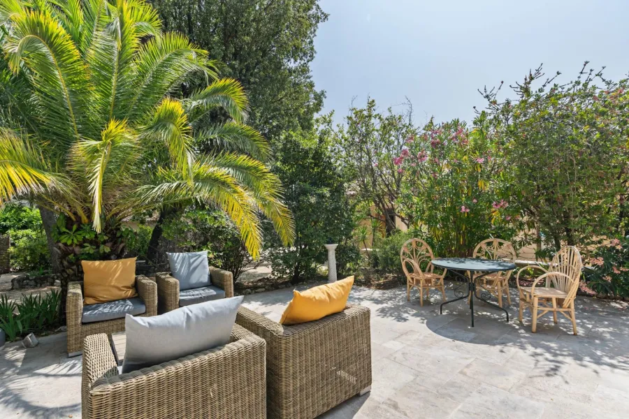 Propriétés à 200m de la plage - Composée de 2 Villas - 9