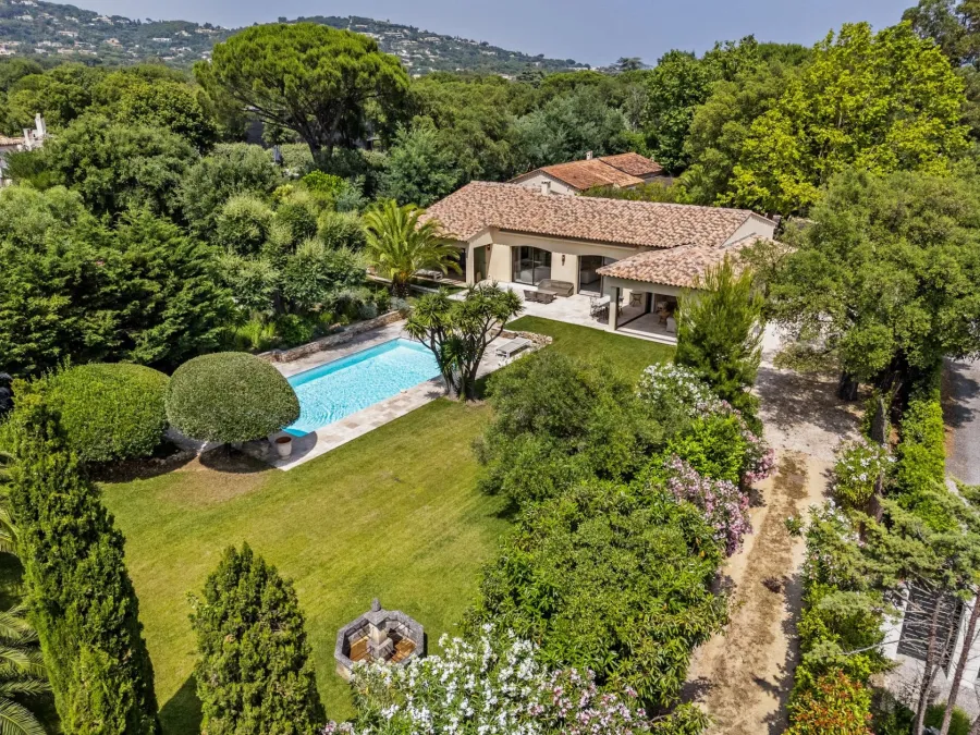 Propriétés à 200m de la plage - Composée de 2 Villas - 2