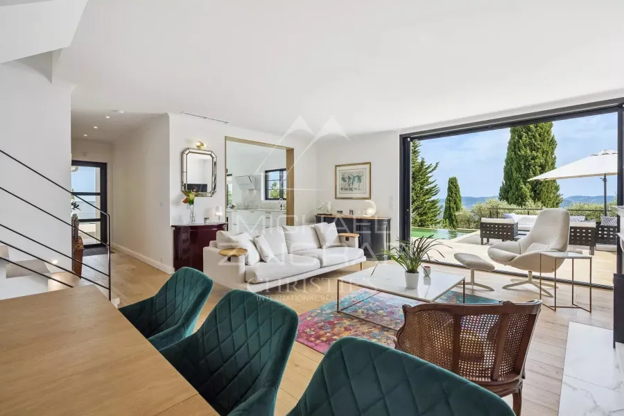 Superbe villa en position dominante avec vue mer - 7