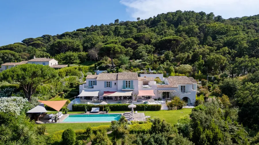 Ramatuelle – Superbe propriété authentique avec vue mer