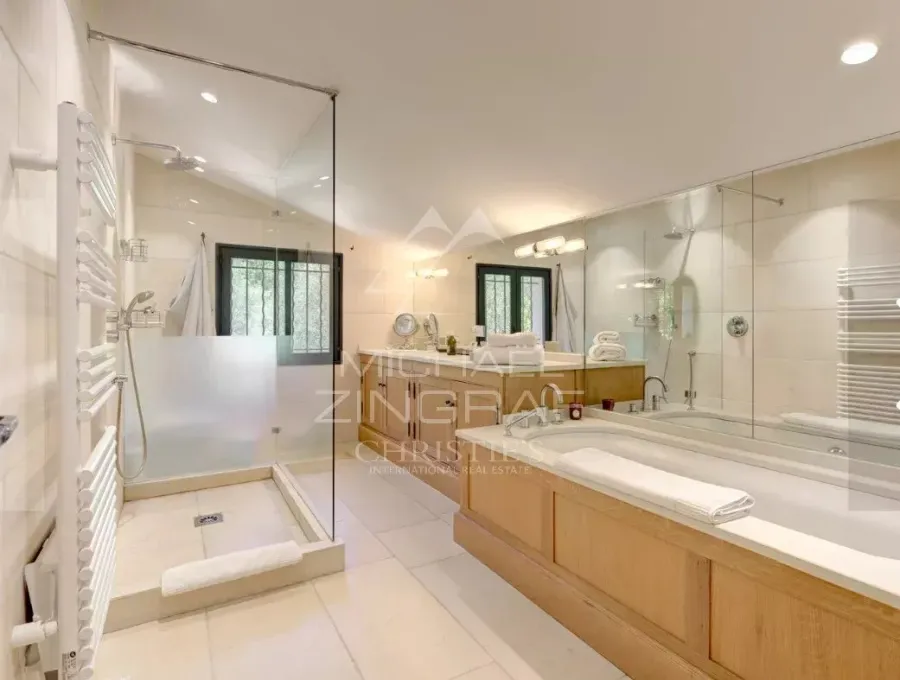 Très belle villa provençale dans l'arrière pays de Grasse - 4 chambres - 7