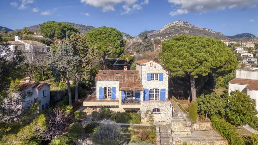 Vence : Charmante villa en pierre - 2
