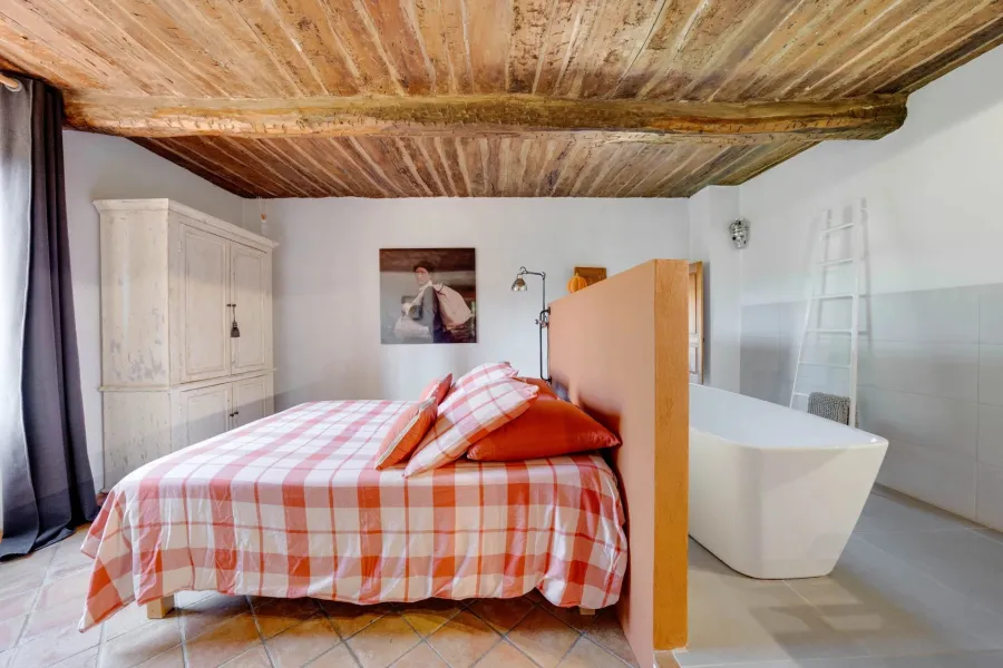 Charmante ferme rénovée au cœur de la Provence Verte - 9