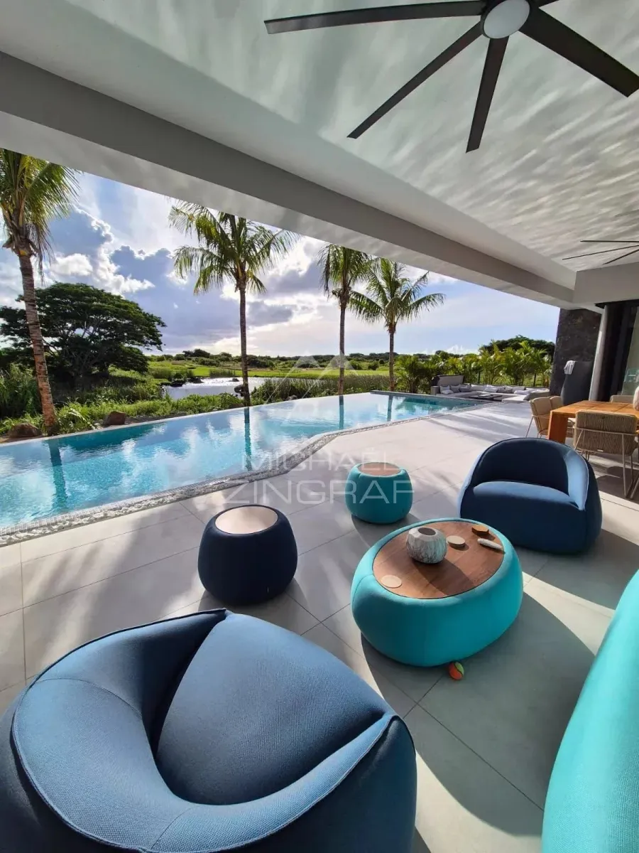 Villa contemporaine avec piscine à Mon Choisy Golf - 8