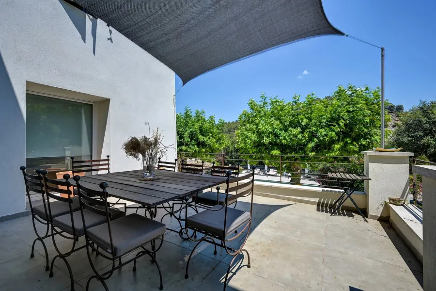Proche Aix-en-Provence, Élégante propriété avec piscine - 4