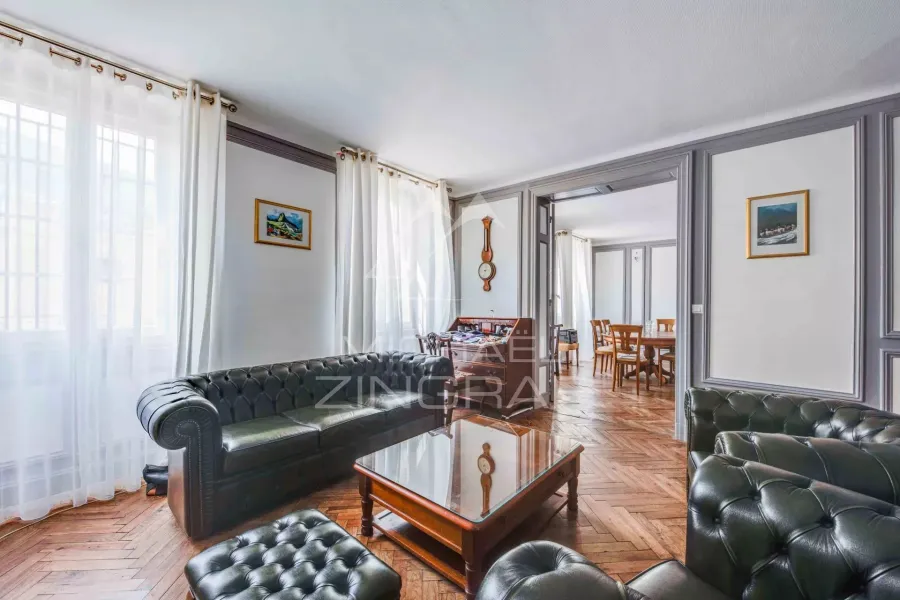 Nouveauté / Plage : Bel appartement de 105 m2 avec patio hyper-centre