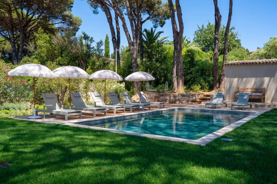Villa Carla - Superbe villa rénovée avec grand jardin arboré – Saint-Tropez