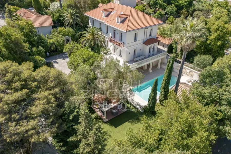 Rare -  Cannes - à pied de la Croisette - Villa Belle Époque en parfait état