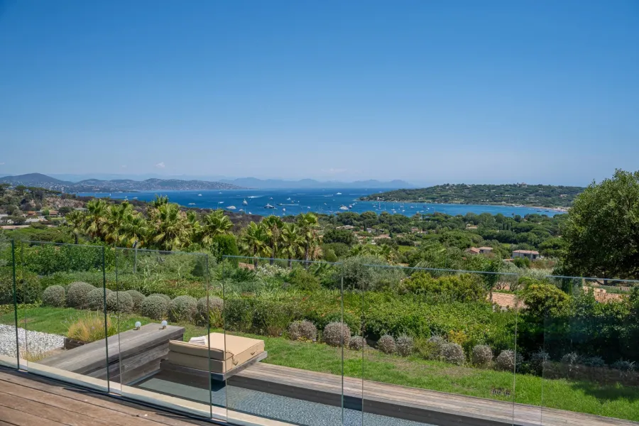 À Saint-Tropez, entre Village et Plages – Une Propriété d’Exception à Belle Isnarde - 7