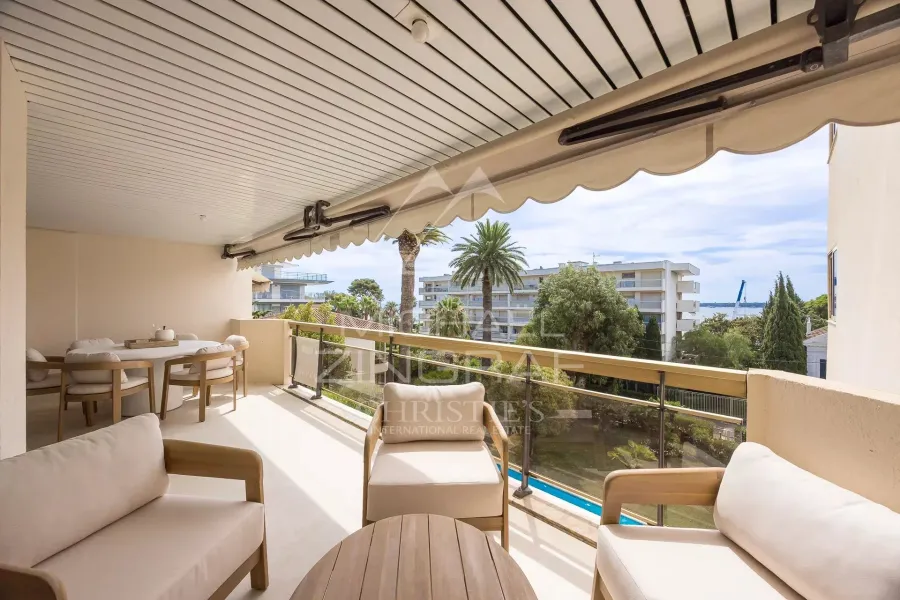 Cannes Moure Rouge - Superb 3-Bedroom Apartment, luxuriously Renovated – Panoramic Sea View - 2