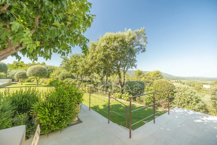 Gordes - Magnifique maison provençale avec vue panoramique et piscine