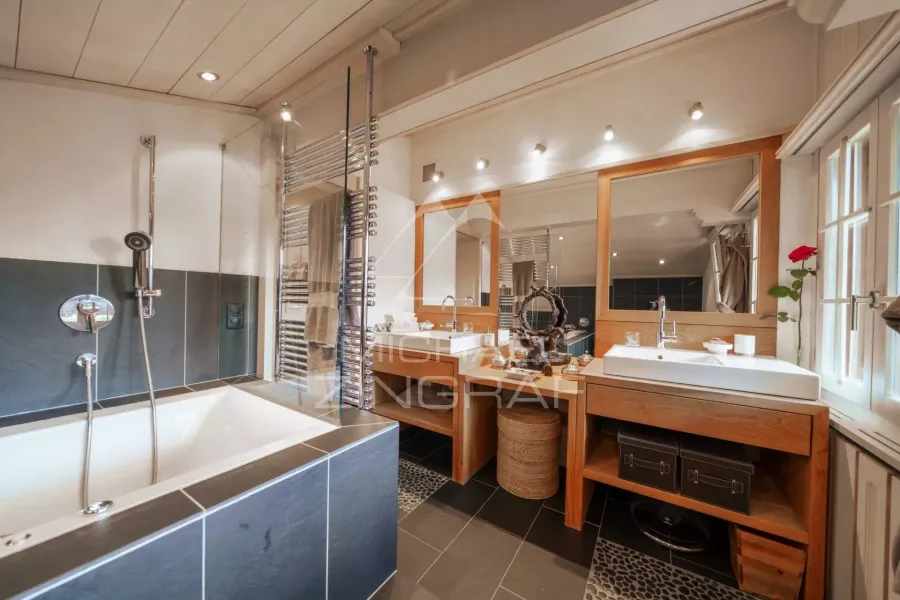 Découvrez ce penthouse exceptionnel idéalement situé en plein cœur de Gstaad. - 9