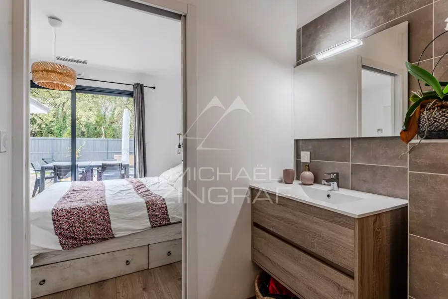Quartier Chante-Cigale, une villa moderne prête à vivre - 9