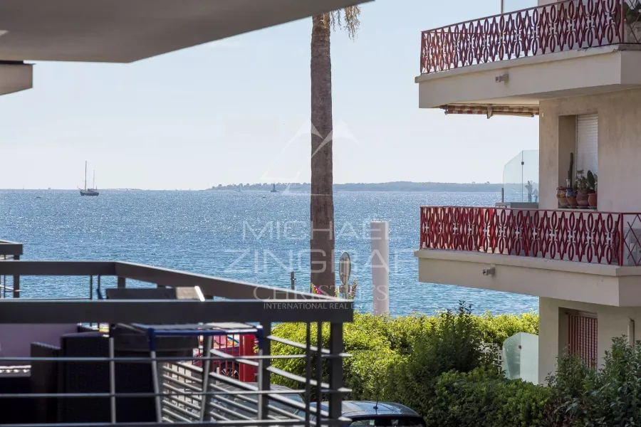 Juan-les-Pins – Bord de mer – Appartement d’exception 129,69 m²