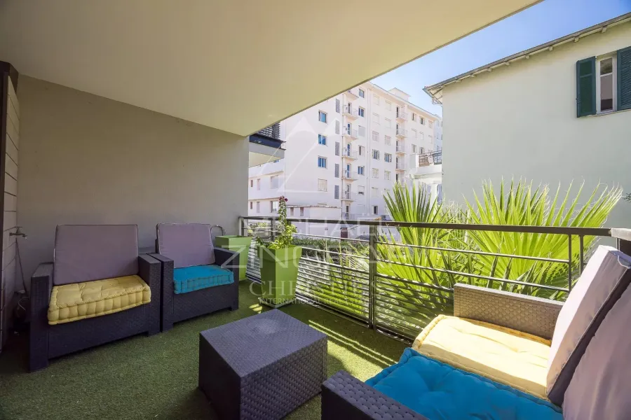 Juan-les-Pins – Bord de mer – Appartement d’exception 129,69 m² - 2