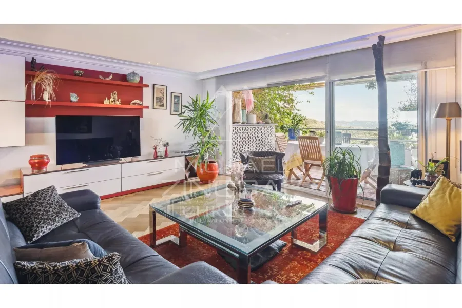 APPARTEMENT RÉNOVÉ AVEC VUE MER - 4