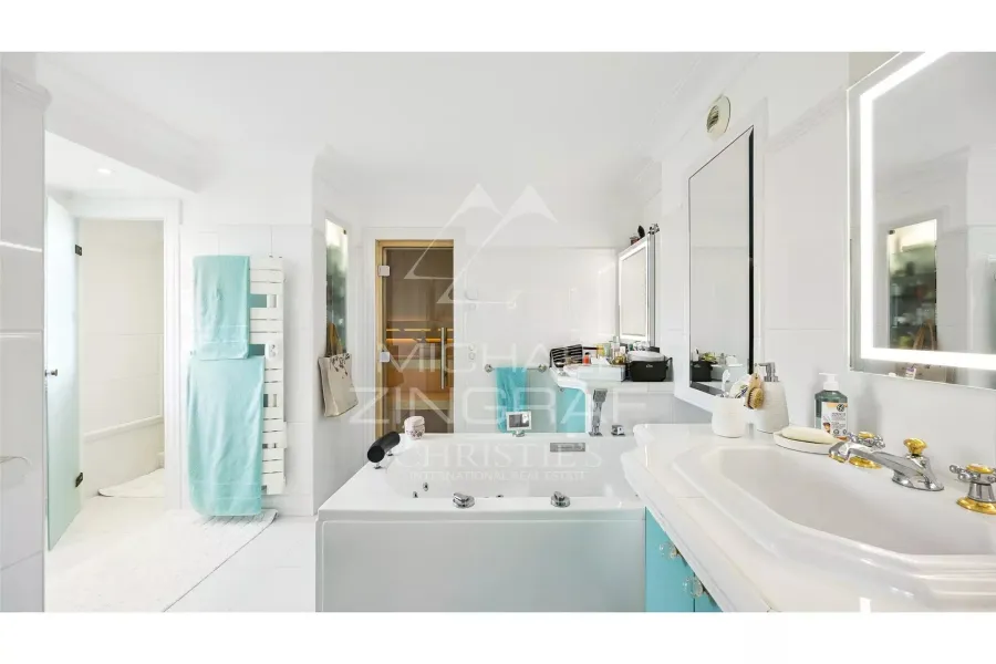 APPARTEMENT RÉNOVÉ AVEC VUE MER - 8