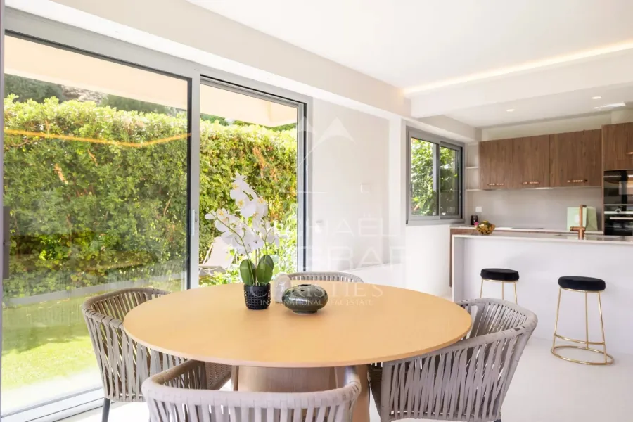 VILLEFRANCHE SUR MER - GROSSE 3-ZIMMER-WOHNUNG IM GARTENGESCHOSS - 7
