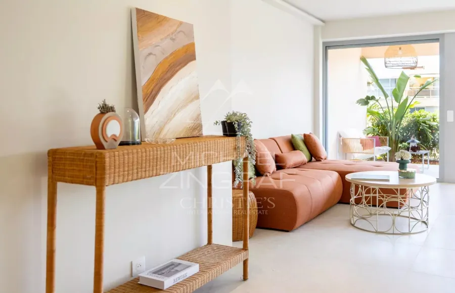 VILLEFRANCHE SUR MER - GROSSE 3-ZIMMER-WOHNUNG IM GARTENGESCHOSS - 8