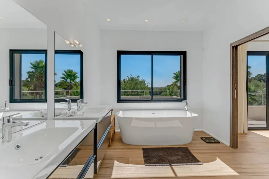 Saint-Tropez – Villa contemporaine à deux pas de Pampelonne - 7
