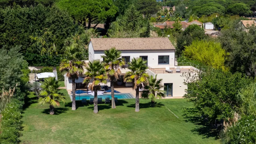 Saint-Tropez – Villa contemporaine à deux pas de Pampelonne