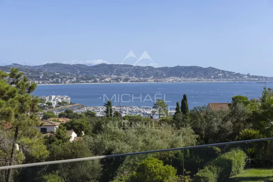Proche Cannes - Mandelieu-la-Napoule - Villa renovée vue mer