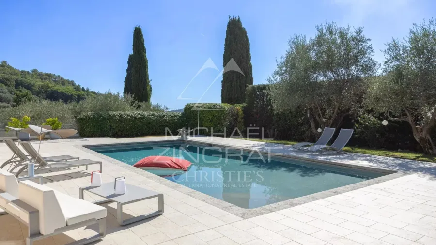 Villa mit Pool in Grasse, nur 5 Minuten von Opio entfernt – 340 m² Wohnfläche – 5.000 m² Grundstück - 2