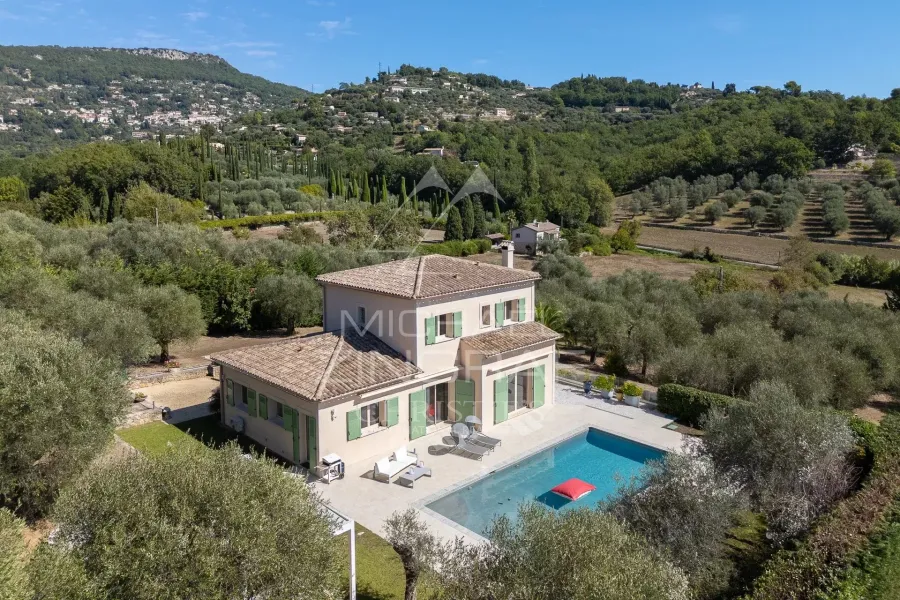 Villa mit Pool in Grasse, nur 5 Minuten von Opio entfernt – 340 m² Wohnfläche – 5.000 m² Grundstück