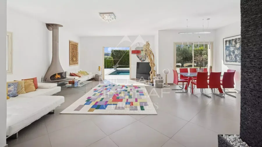 Villa mit Pool in Grasse, nur 5 Minuten von Opio entfernt – 340 m² Wohnfläche – 5.000 m² Grundstück - 5