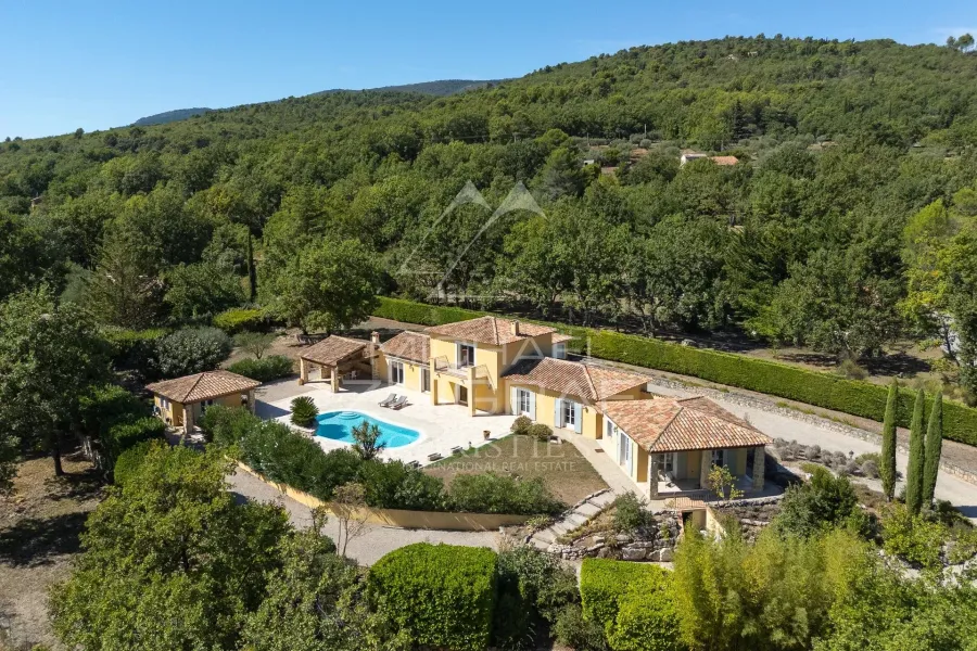 Villa avec Maison d’Amis et Piscine, au cœur d’un secteur prisé de Fayence - 9