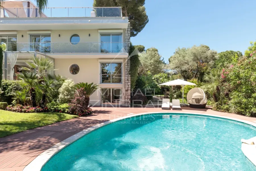 Cadre privilégié au Cap d’Antibes, proche plage Keller, vue mer et montagnes - 2