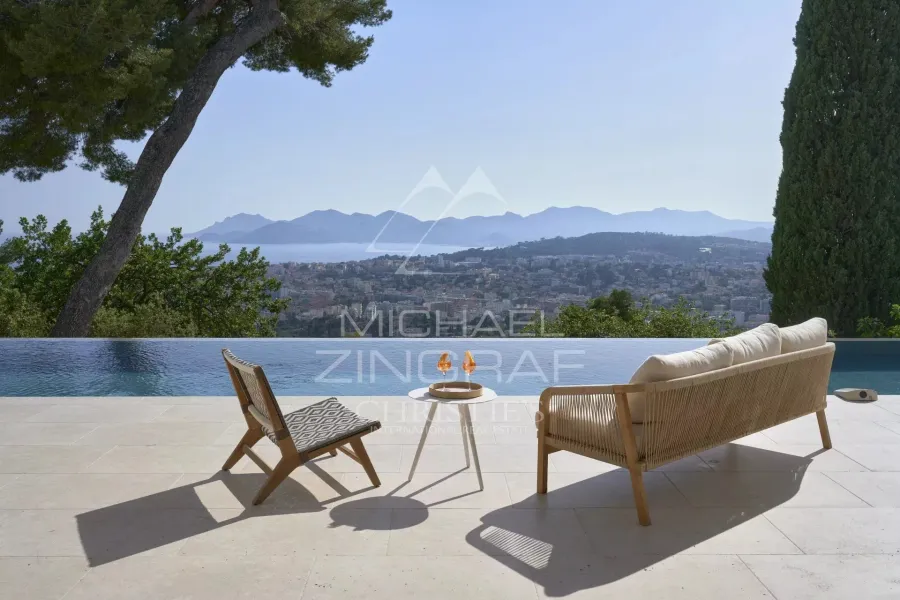 Hauteurs de Cannes - Vue mer panoramique - Propriété récemment rénovée - 2