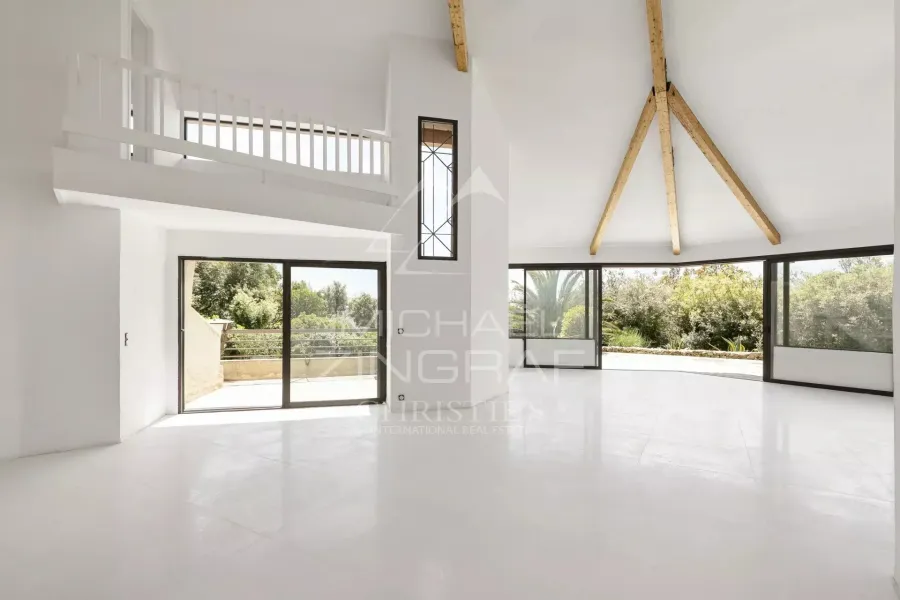 Biot : Charmante villa à rénover avec vue dégagée - 5