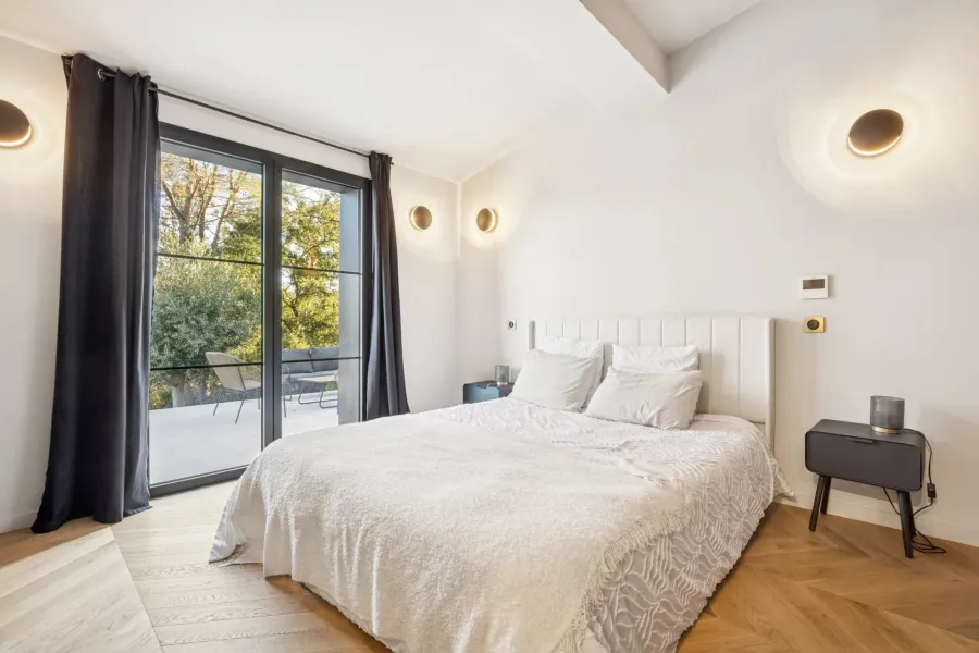Propriété de charme avec prestations haut de gamme à Valbonne - 9